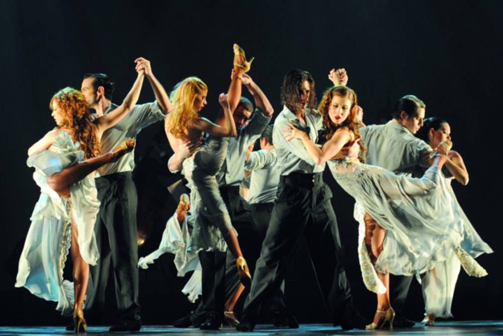 ¡Caliente! Burning up the stage with Tango Fire