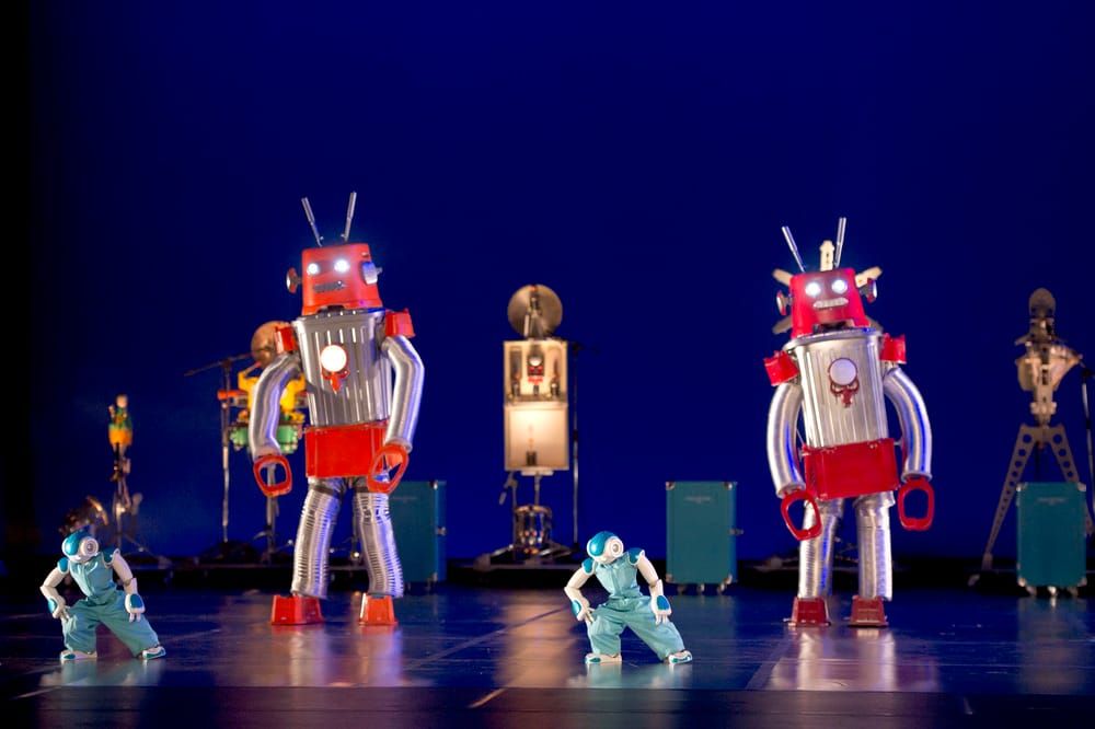 Blanca Li's Robot | A confusing hodgepodge of man and machine