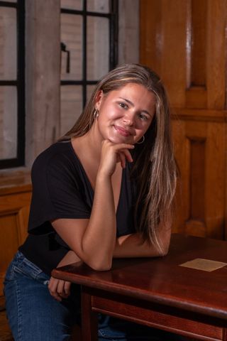 Cristina Carrillo