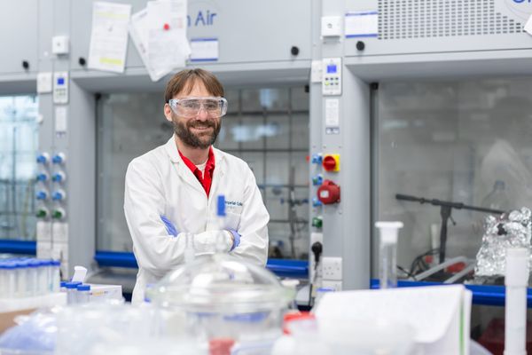 Imperial Professor Jason Hallett wins Royal Society Mullard Medal