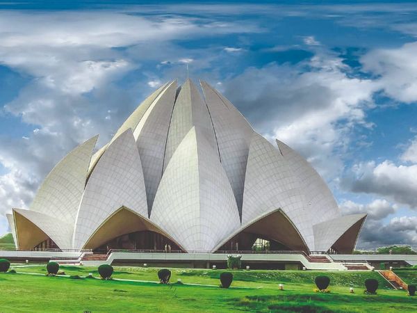 Bahá’í : a belief system suited to our troubled times?