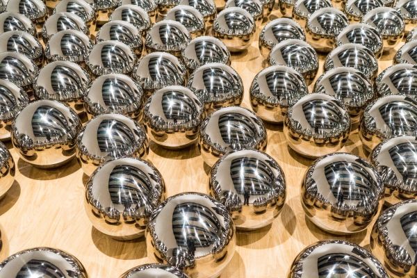 Reflecting poorly on me: Space Shifters at the Hayward Gallery