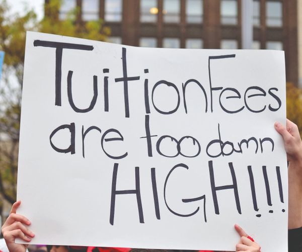 Tuition cuts a “shallow gesture” claims Labour minister