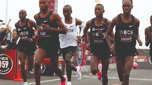 How Eliud Kipchoge Ran a Sub-2h Marathon