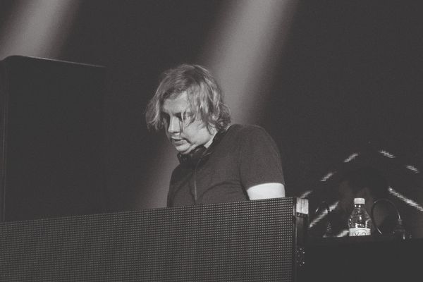 1/3 analogue, 1/3 digital, 1/3 nature: Dominik Eulberg