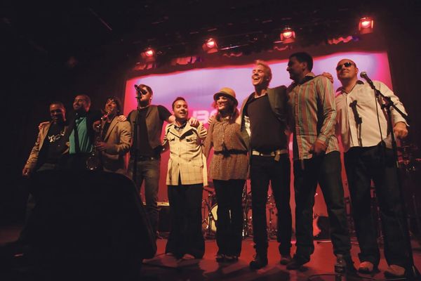 Botown bring the Bollywood funk