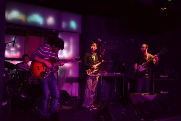 Head down Spank Alley