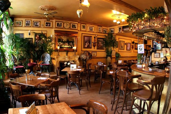 A night at Le QuecumBar