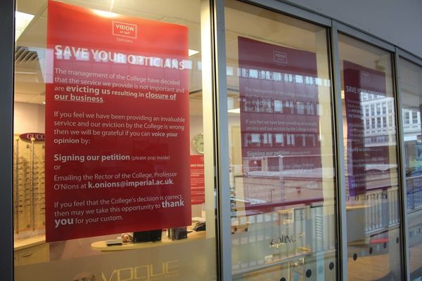 Opticians on Walkway shutting down