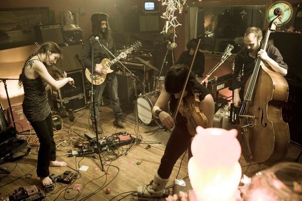 A Thrill-Ver Mount Zion