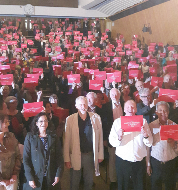 Jeremy Corbyn hosts economy event in Sherfield