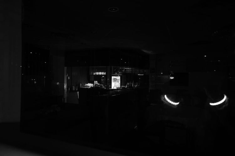 Restaurant, Kingsway, early morning