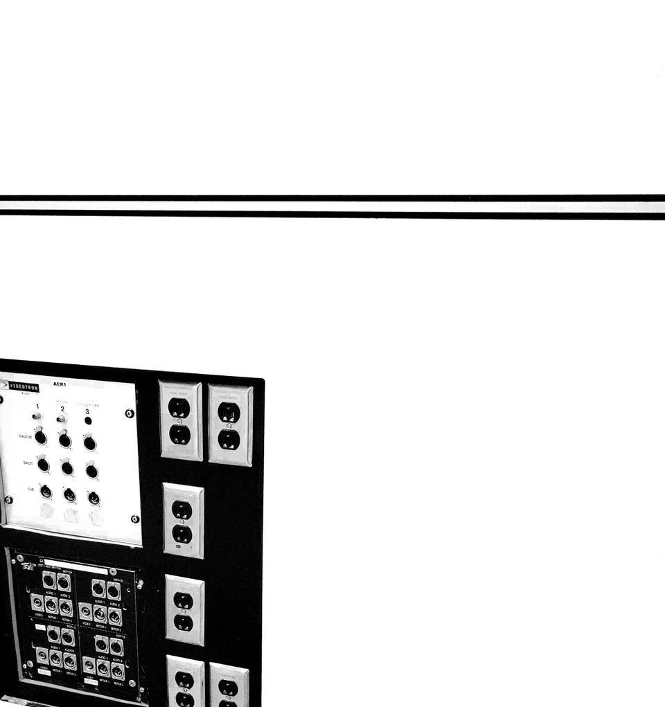AV inputs and power, wall, main terminal YUL