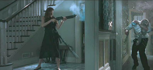 Certains devs deviennent agressifs quand on se plaint de leur travail... Shooting-up-the-Mr.-and-Mrs.-Smith-House
