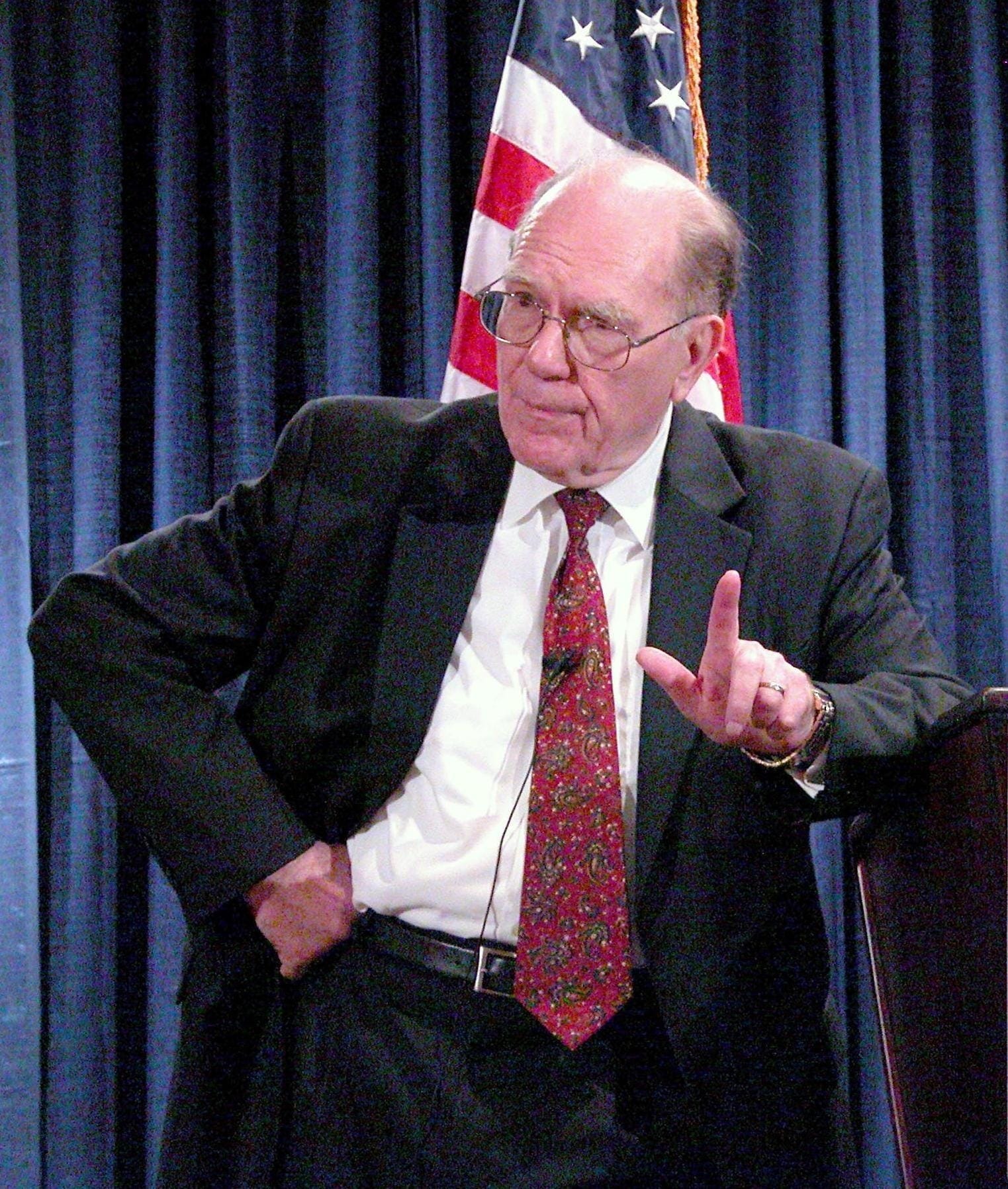 LaRouche at podium