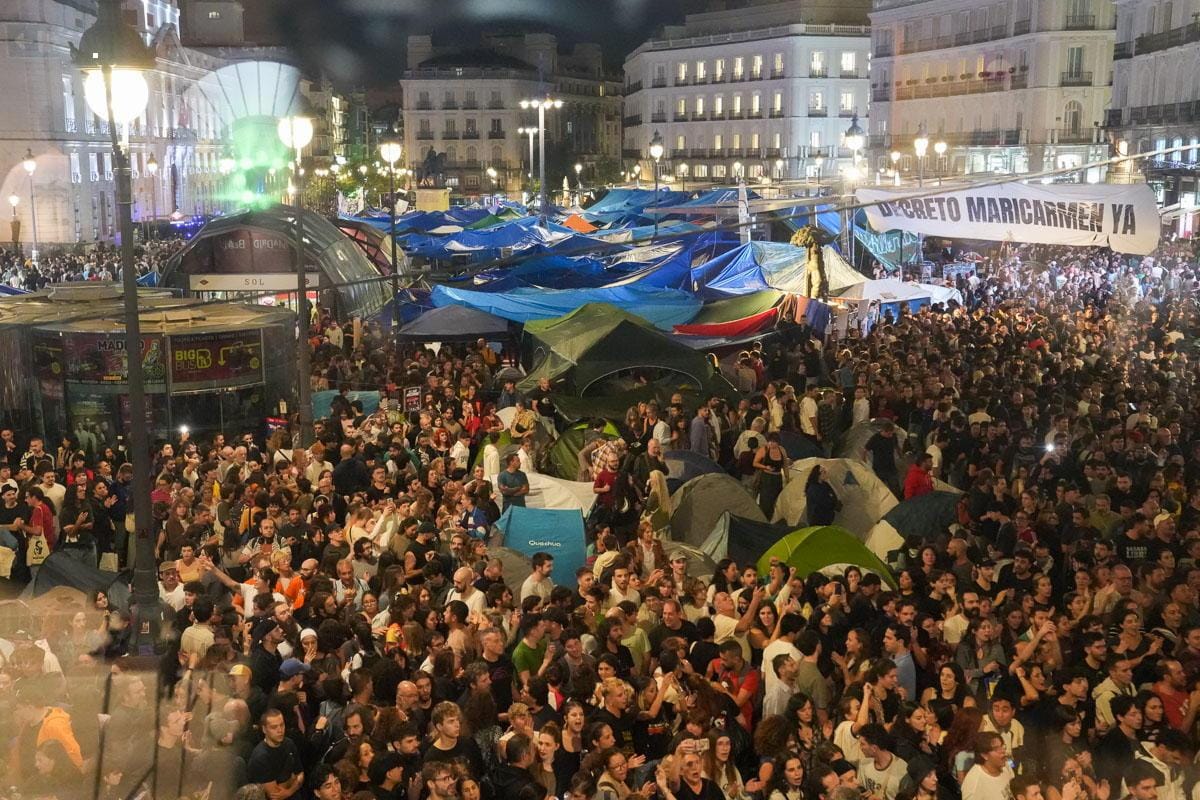 Shown here is an Oct. 2, 2026, mass demonstration in Madrid’s Puerta del Sol square by protesters demanding immediate action to address Spain’s severe housing crisis. Demonstrations across the country were triggered by the brutal eviction on Sept. 23 of Maricarmen Abascal, an 87-year-old woman who had lived in her apartment for over 70 years.