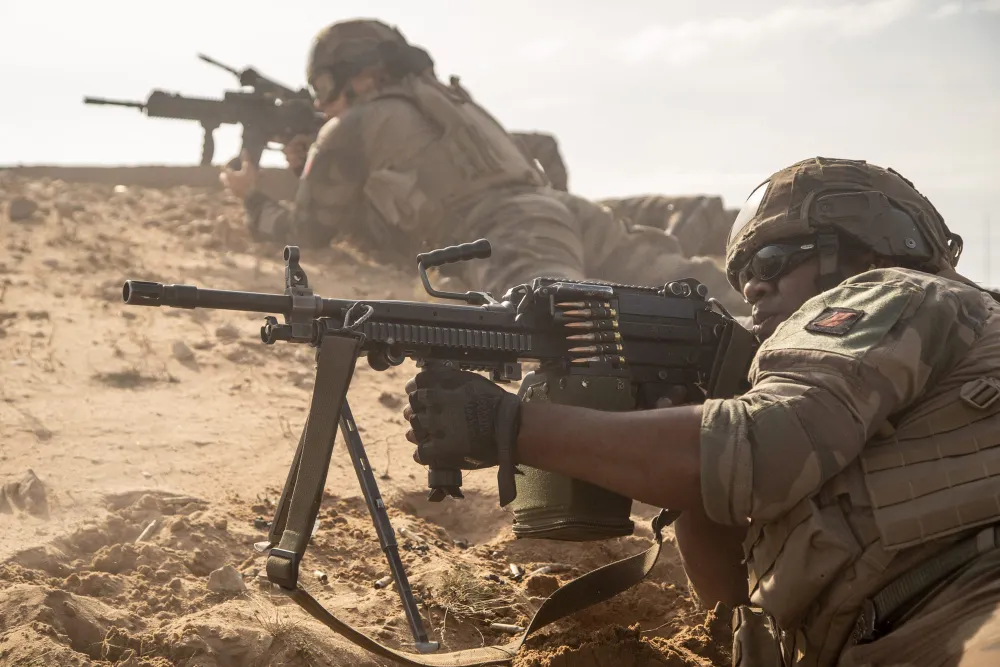 French Colonel on TV: Deploy French Troops to the Dnieper River in Ukraine