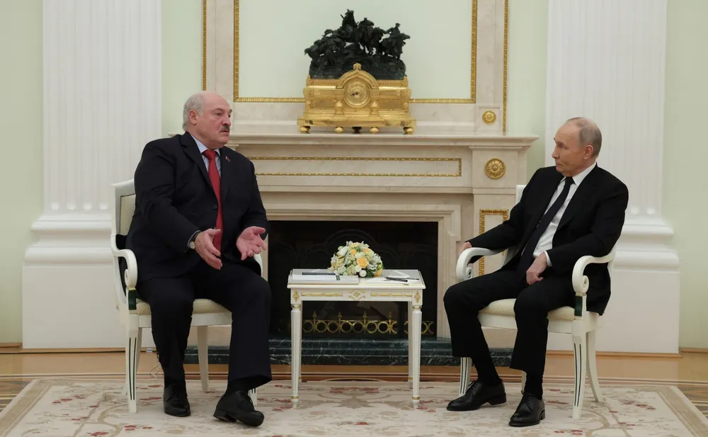 Putin and Lukashenko Discuss Prospects for Peace in Ukraine