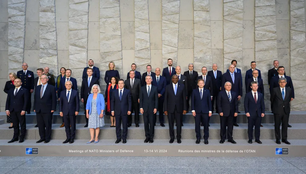NATO Defense Ministers: New Command Center in Wiesbaden for Military Aid to Ukraine