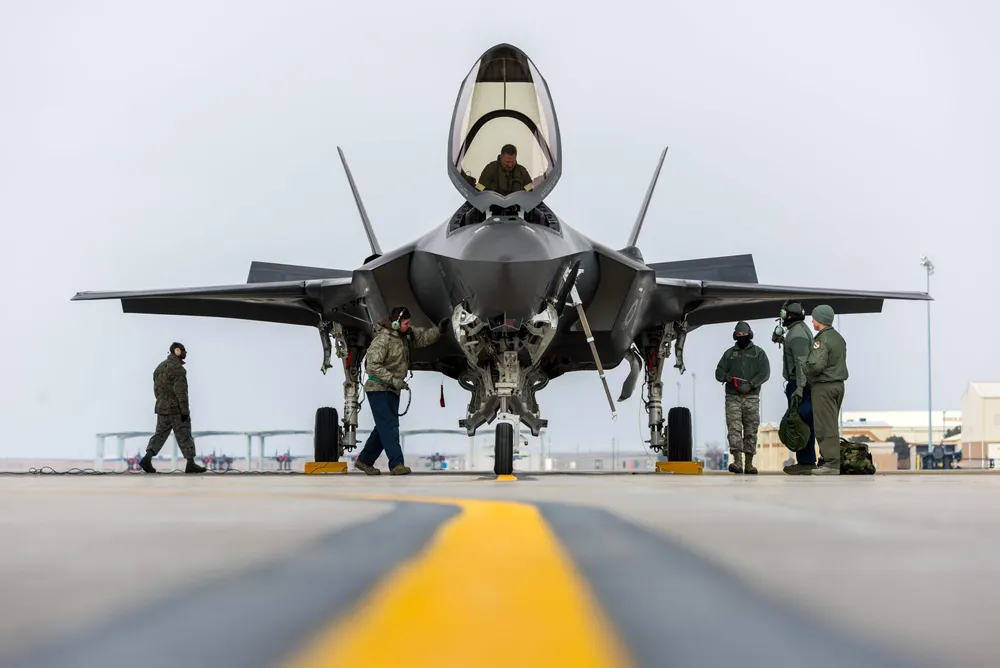 Is Britain Bringing Tactical Nukes Back to Its Arsenal?