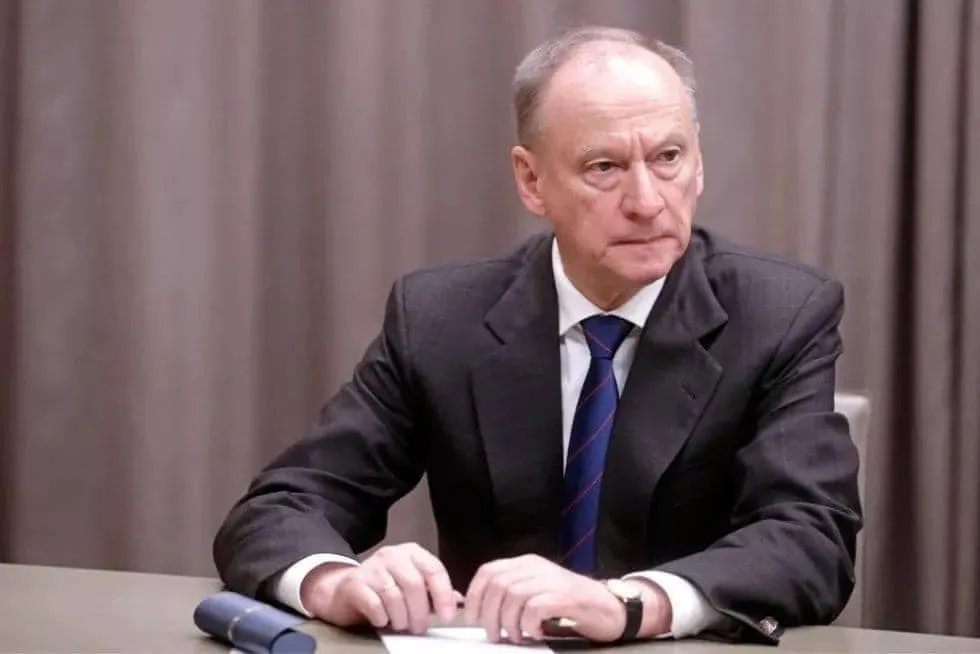 Putin Aide Warns London Could Stab Washington in the Back