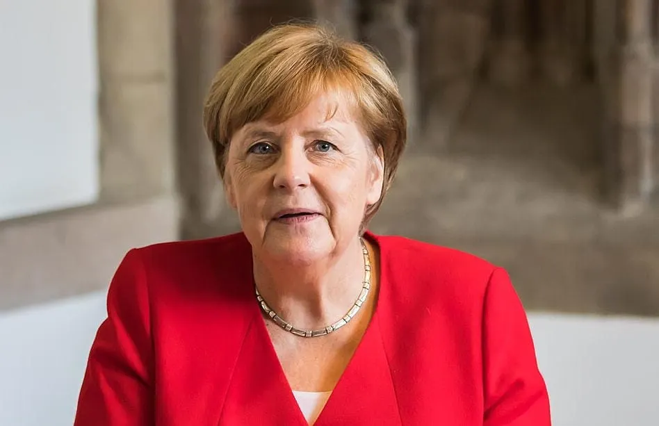 Merkel Visits Hungary, Talks About Need for Diplomacy with Putin