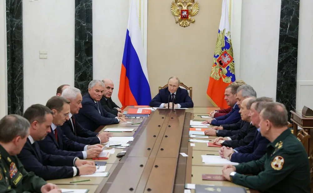 Putin Meets with His Security Council To Discuss Trump Statements