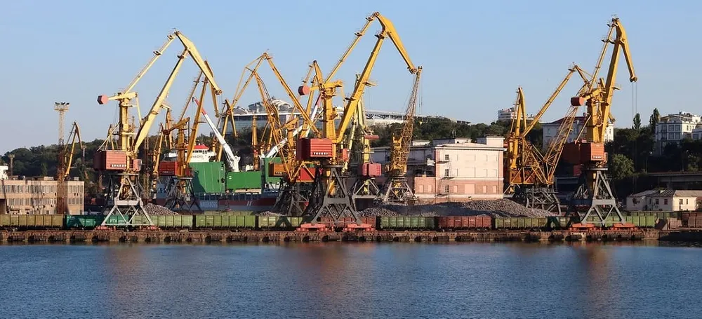Threats to Black Sea Grain Exports Grow, as Russia Retaliates against Ukrainian Ports