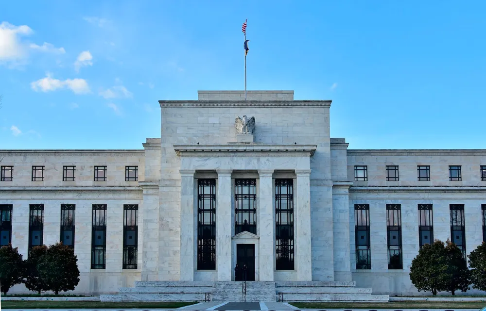 Financial Times Covers Up the Fed's Galloping QE