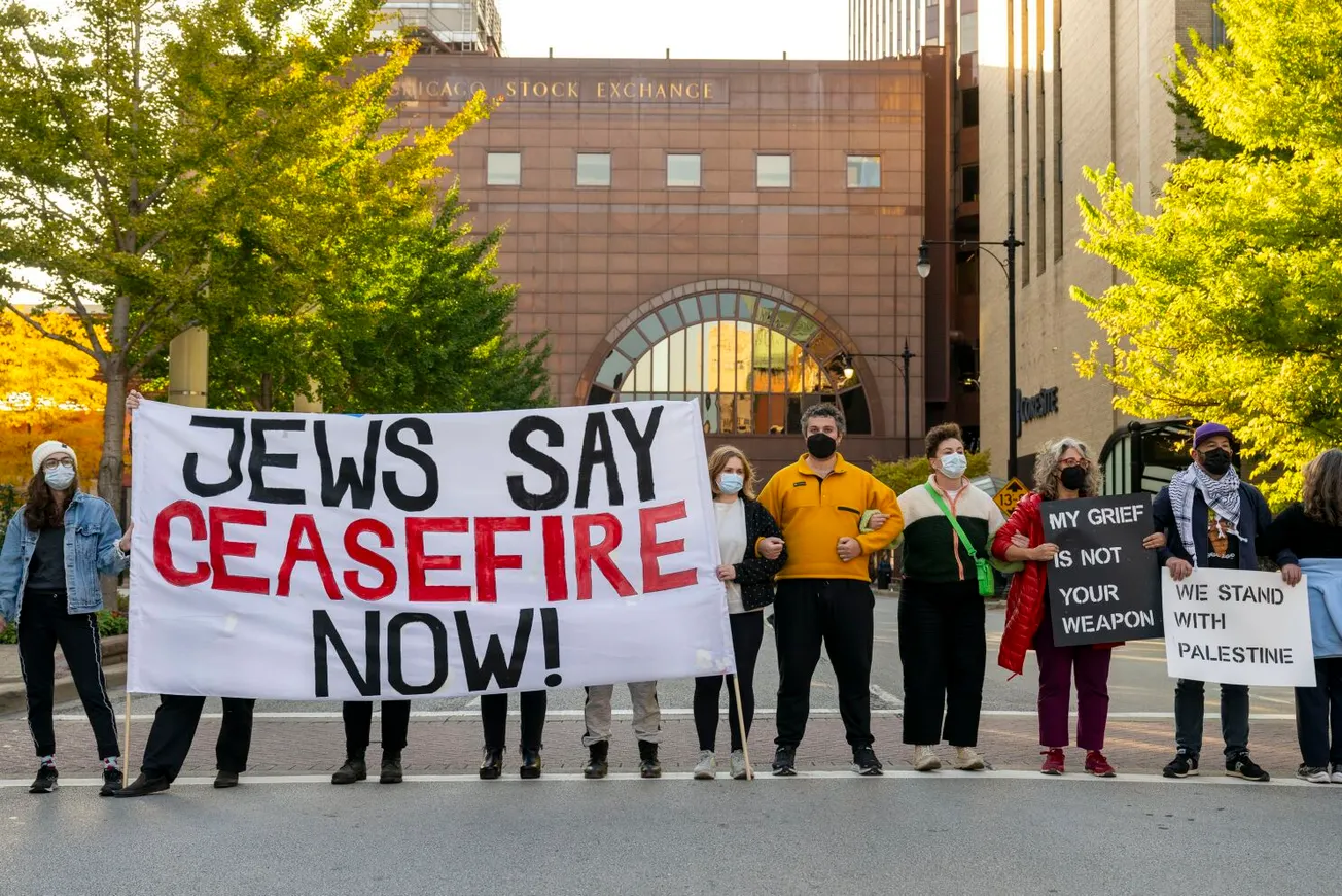 Jewish Voice for Peace Stages Big Protest at New York’s Grand Central Station