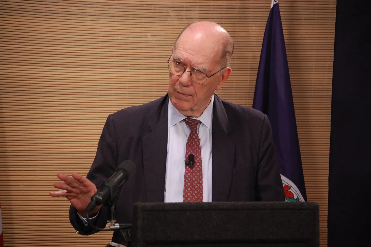 LaRouche: A New Approach to Immigration Policy