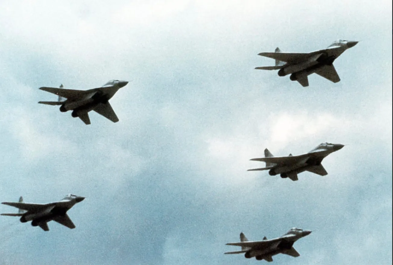 Russian Jet Fighters Intercept U.S. Bombers over Barents Sea