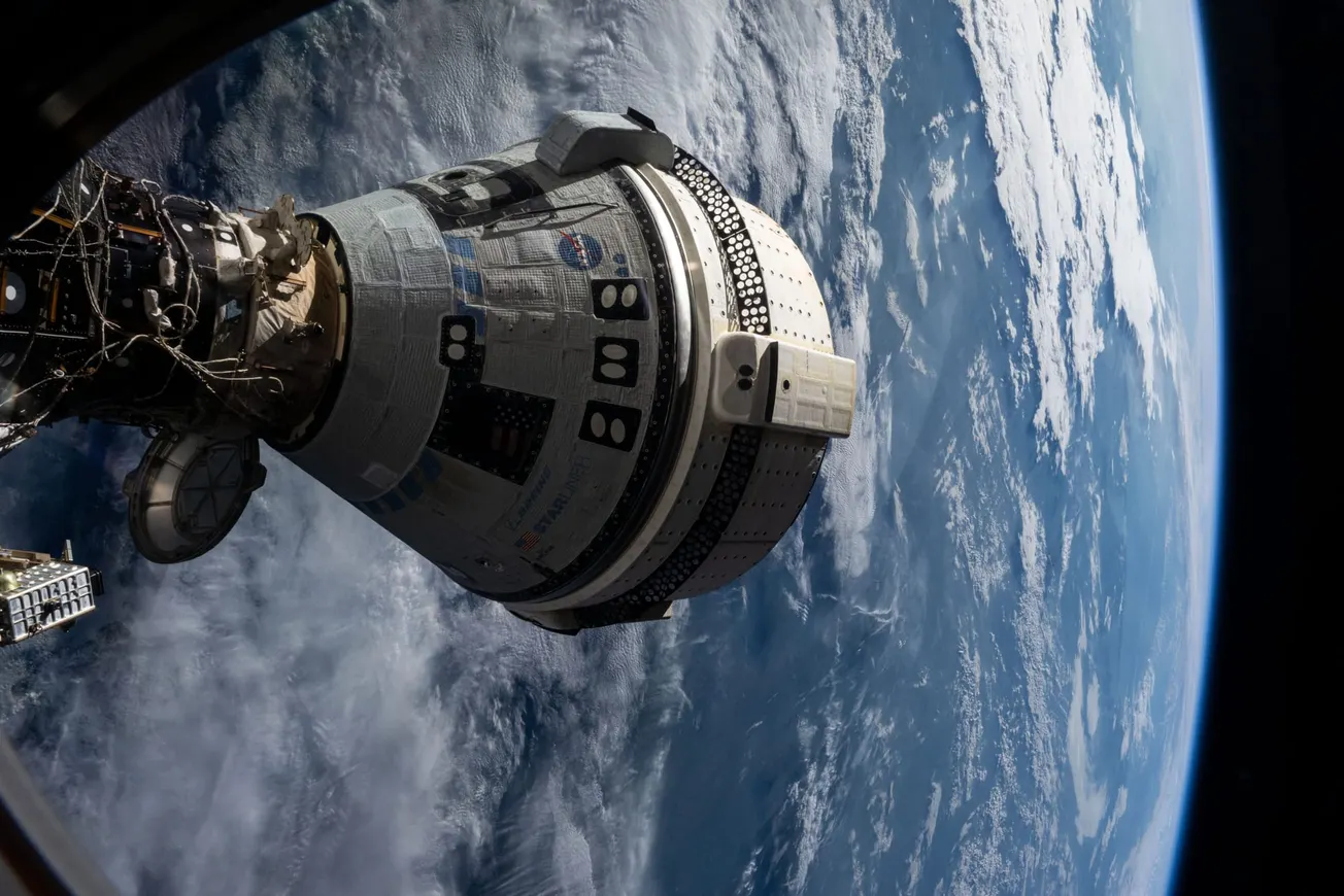 NASA Vetoes Boeing, Will Bring Stranded Astronauts Home on SpaceX Dragon Capsule