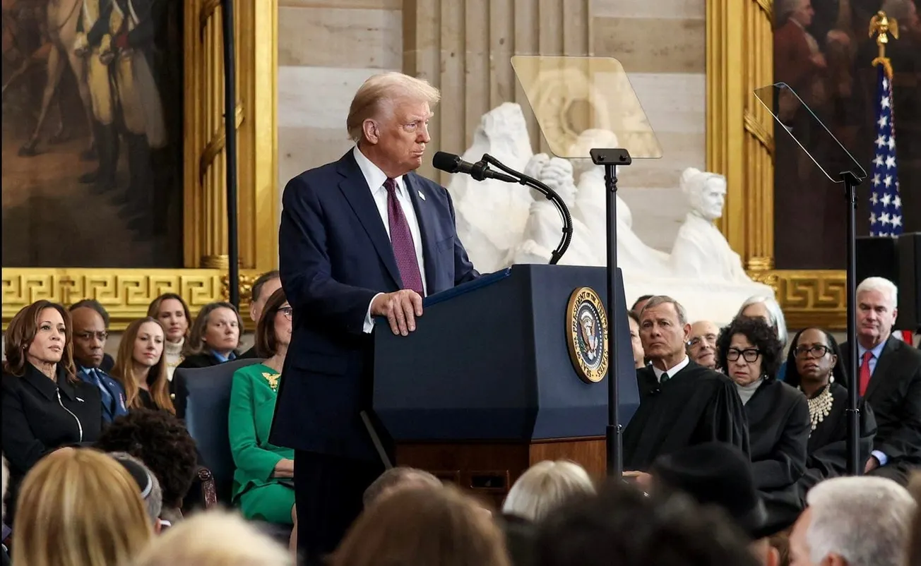 Trump Praises Russia, Then Demands Ukraine Deal ‘the Easy Way or the Hard Way’