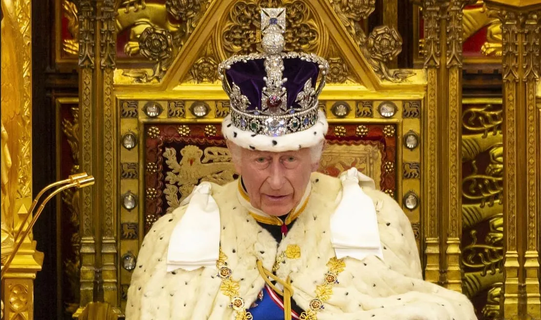 Seriously? The U.S. Would Celebrate Its 250th Anniversary by Joining the British Commonwealth?