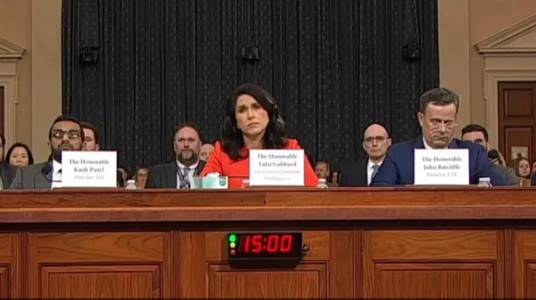 Financial Times Targets Trump Administration around 'Signalgate'