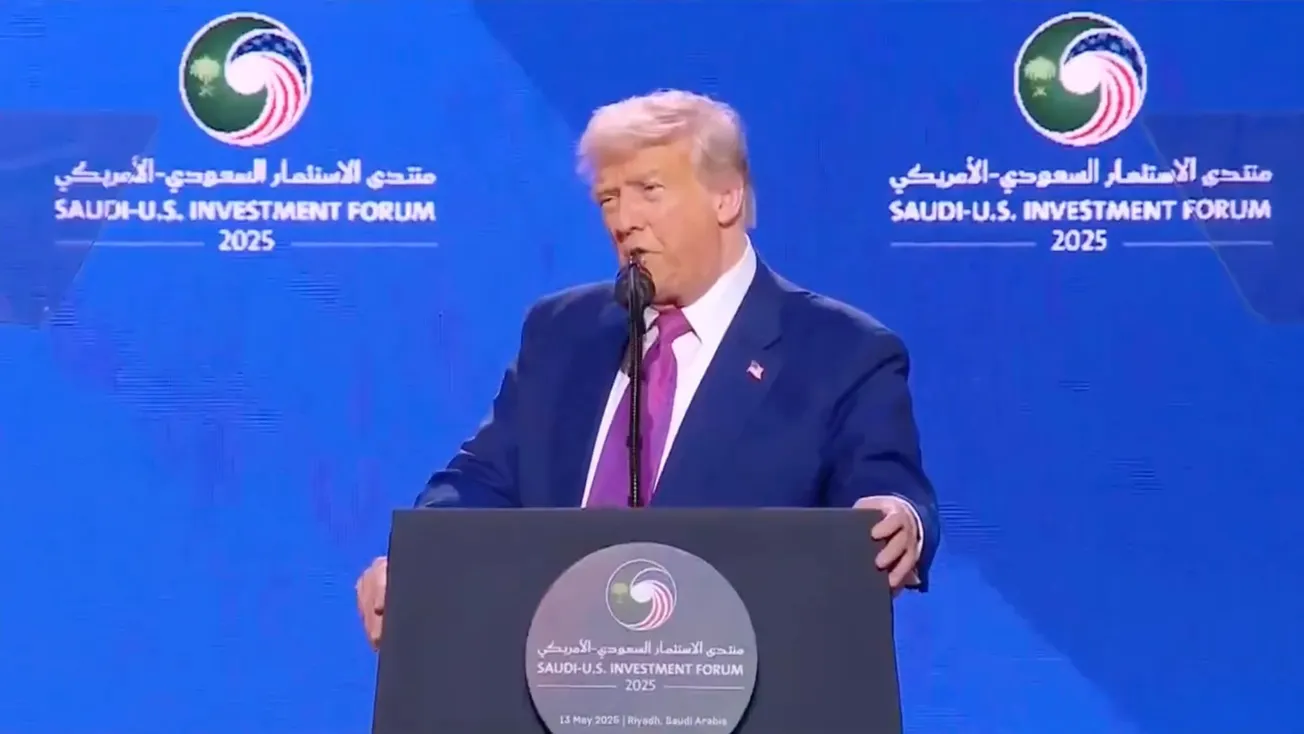Trump in Saudi Arabia Blasts Neo-Con Wars, but Then Threatens Iran with Inflicting 'Maximum Pressure'