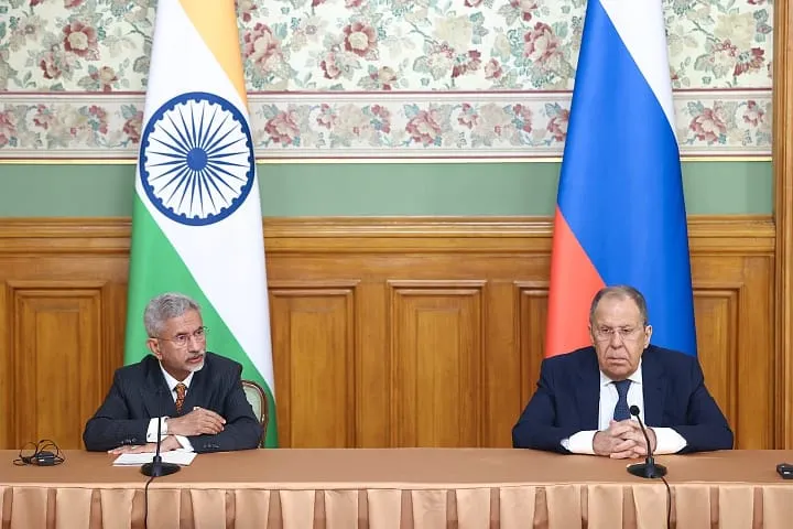 Russia and India Foreign Ministers Meet on Joint Science and Energy Projects