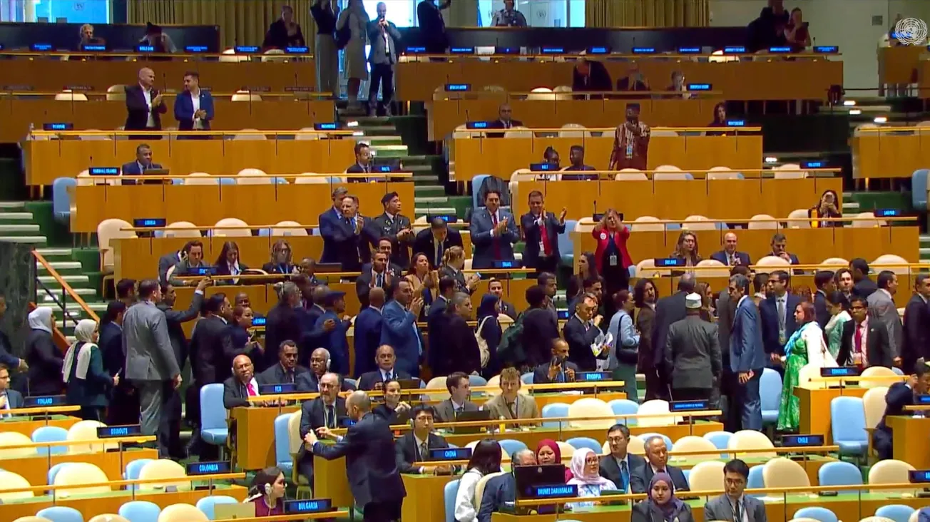 Netanyahu Gives Horrifying and Bizarre UN Performance to an Empty Hall