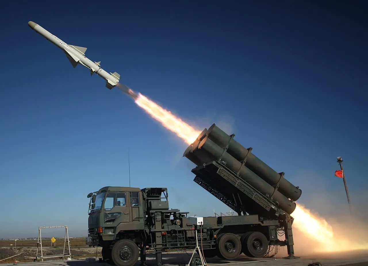 China Warns the World of Japan Abandoning Its Non-Nuclear Status