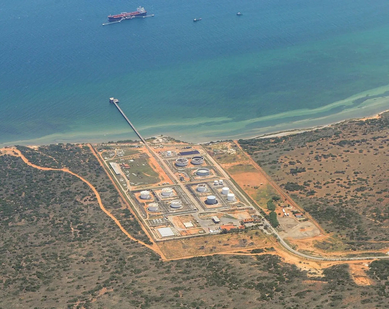 Trump Says U.S. Oil Firms May Get Subsidies To Rebuild in Venezuela, Names Team To Take Charge