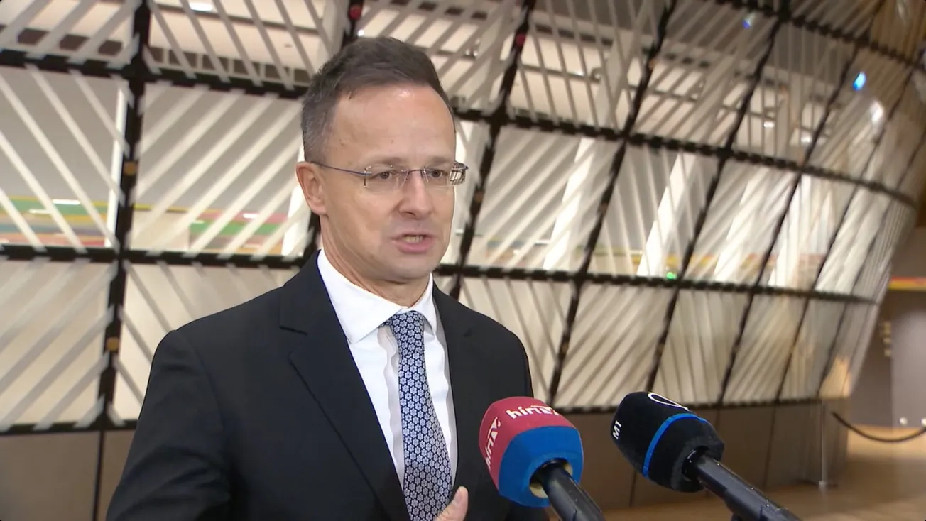 Hungary's Foreign Minister States U.K. and France Starting a War to 'Engulf All of Europe in Flames'