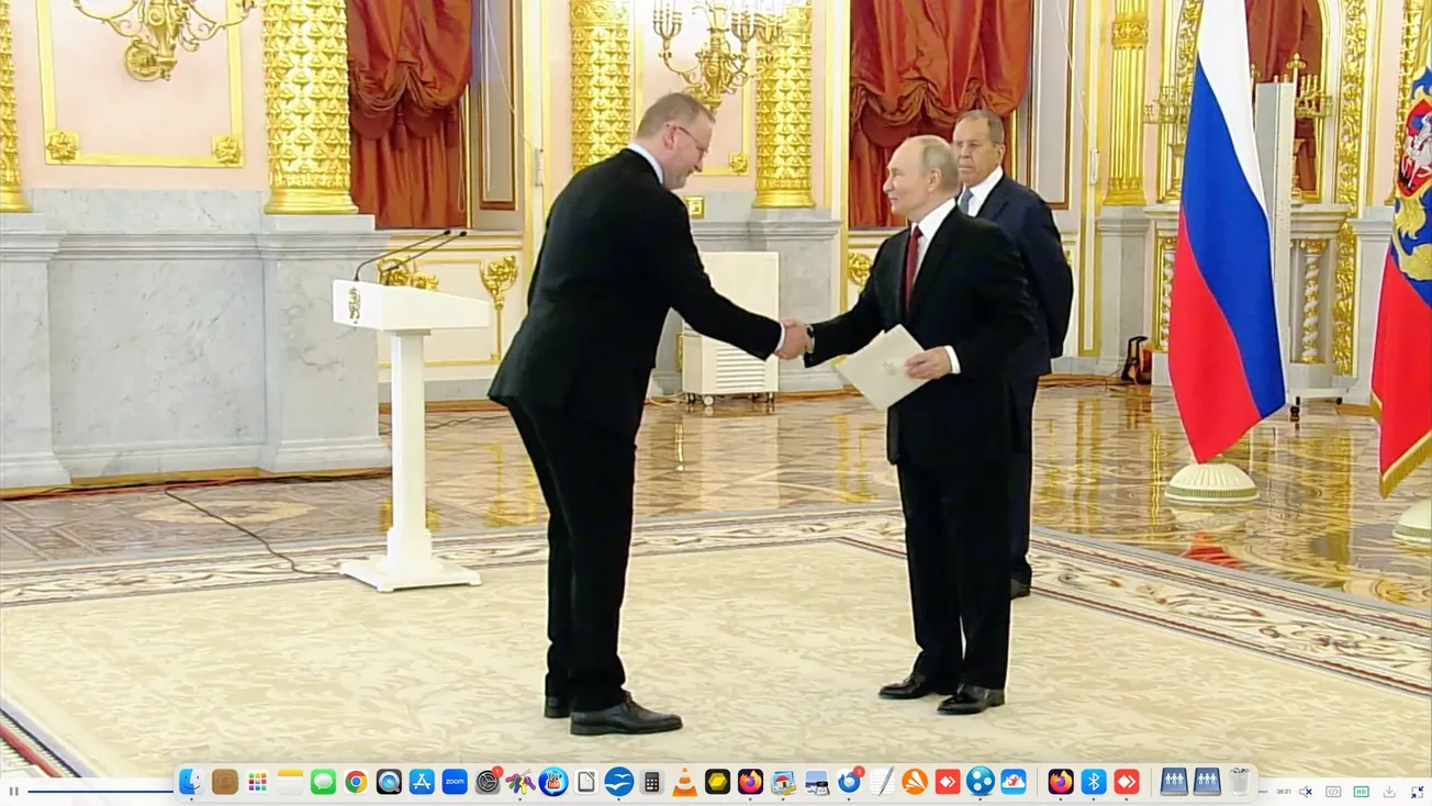 Putin Warns against 'Might Makes Right' Approach, Stresses Necessity of New Security Architecture