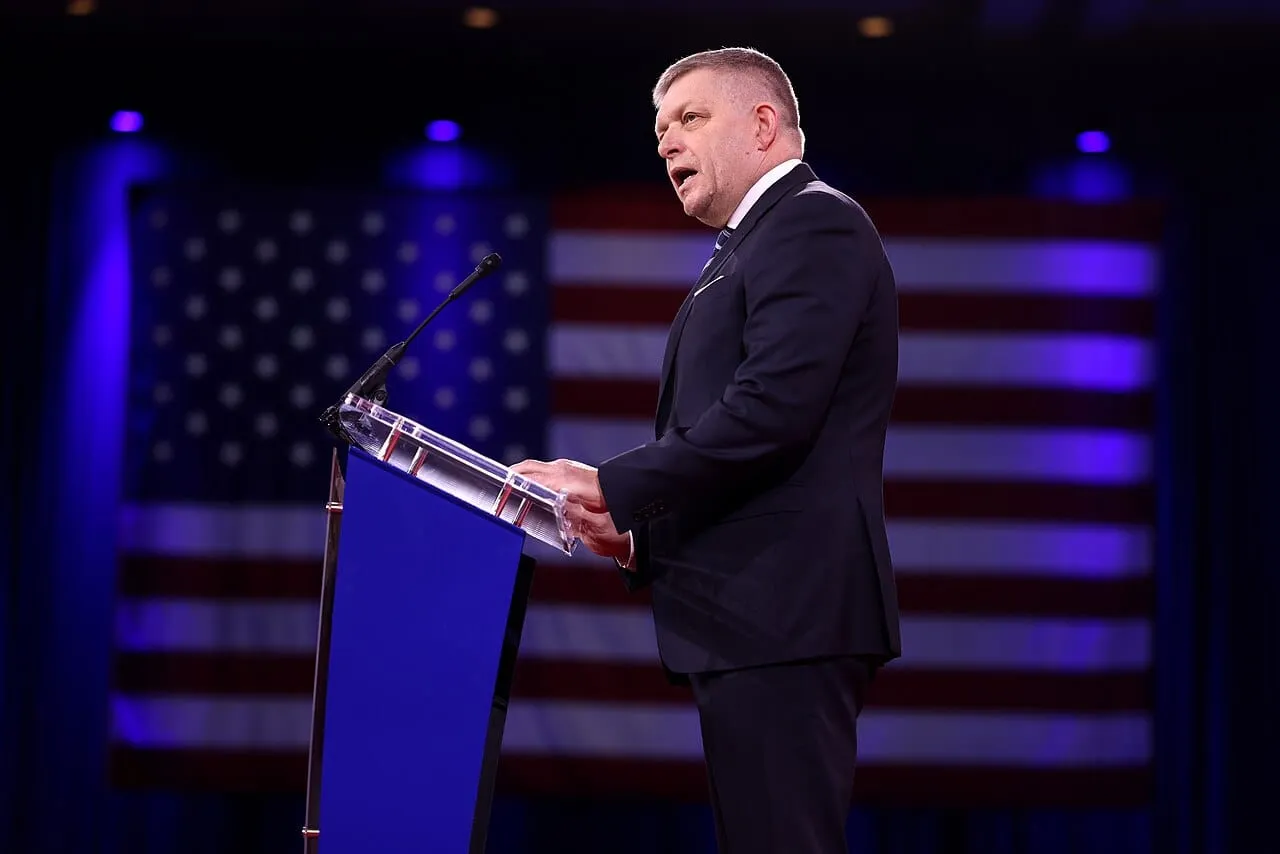 Zepp-LaRouche Issues Open Letter to Pope: ‘Avoid a Descent into an Irreparable Abyss’