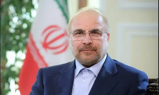 Trump Claims 'Very, Very Strong Talks' with Iran, But Regime Change Is Still Needed