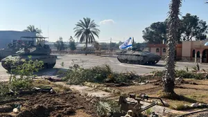 IDF Seizes and Closes the Rafah Crossing, Stopping All Aid into Gaza