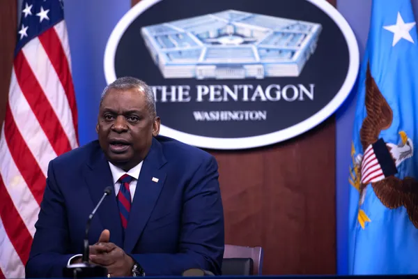 U.S., Russian Defense Ministers Speak by Phone