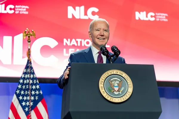 Biden Doesn’t Know If He’s Coming Or Going