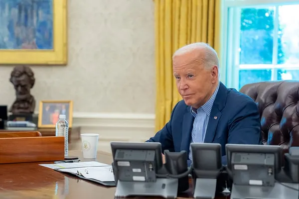 British Press Increase the Drumbeat for Biden To Go