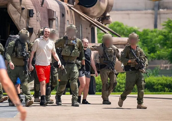 Israel/Hamas Prisoner Exchange Goes Ahead as Scheduled